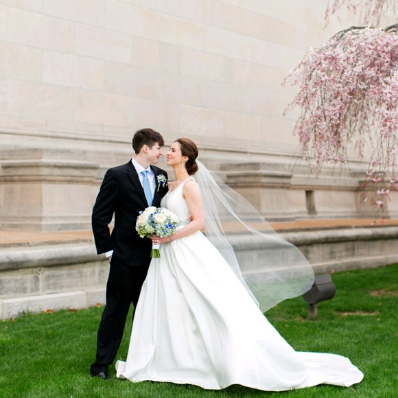 Meet your Posher, Caitlin - Picture 1 of 1